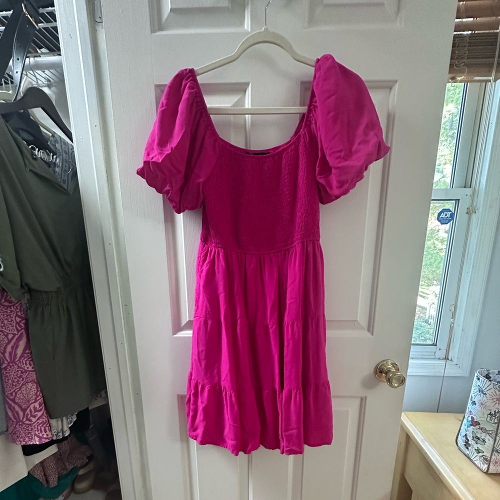 Elegant Pink Puff Sleeve Dress